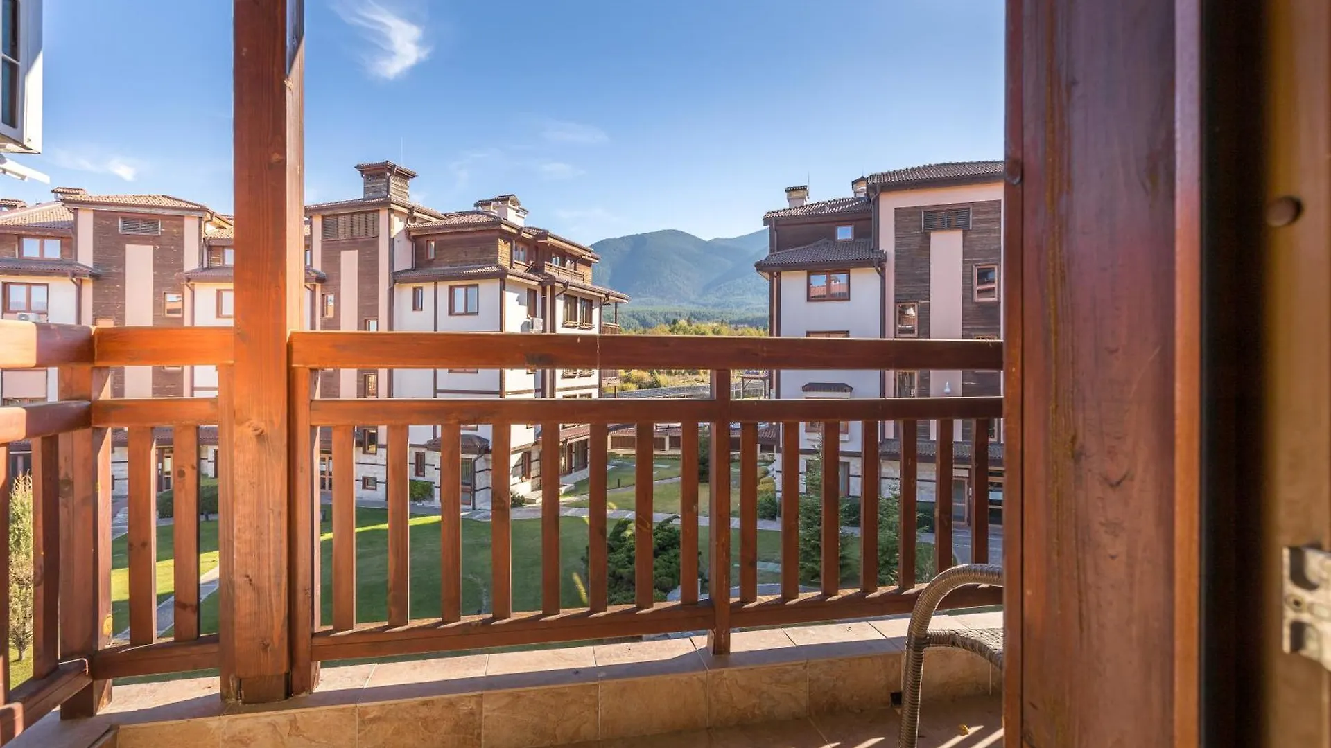 Downtown Bansko Resort 0*,