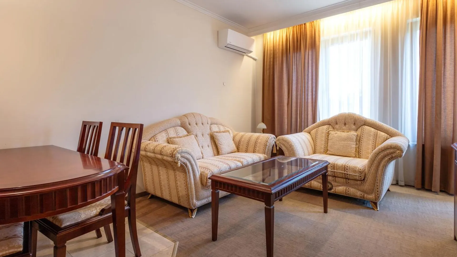 Downtown Bansko Resort
